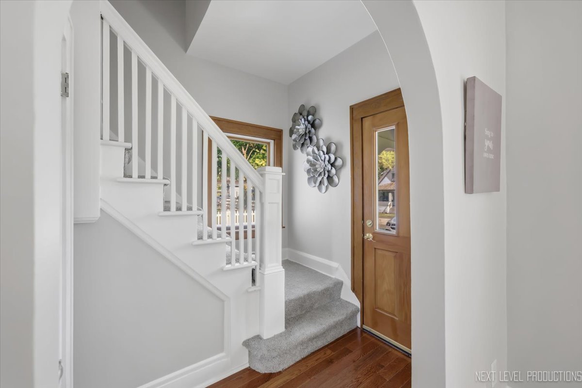 32W183 Glos Street