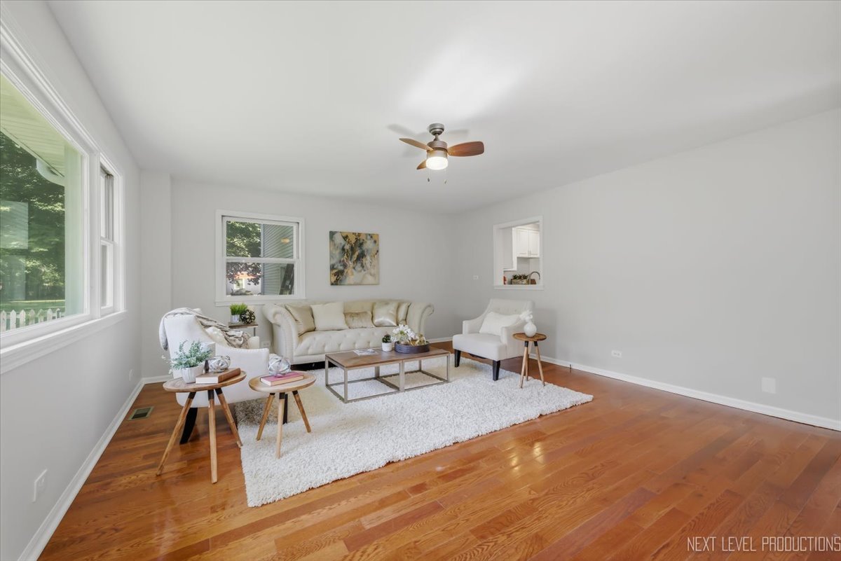 32W183 Glos Street