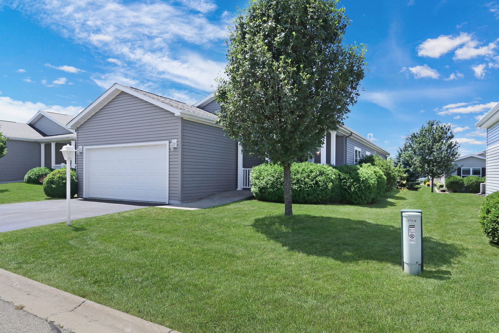 1810 Blue Ribbon Lane