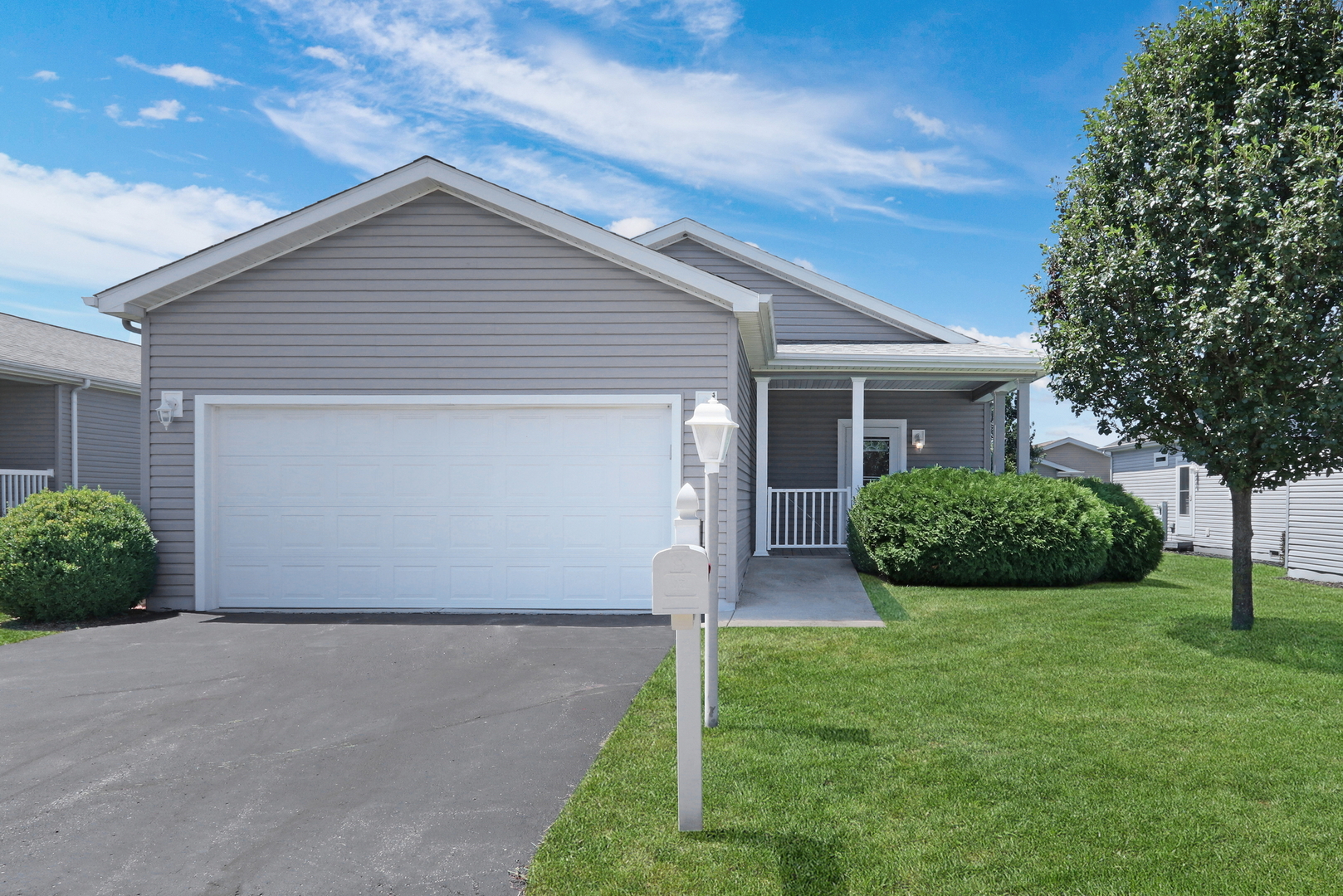 1810 Blue Ribbon Lane