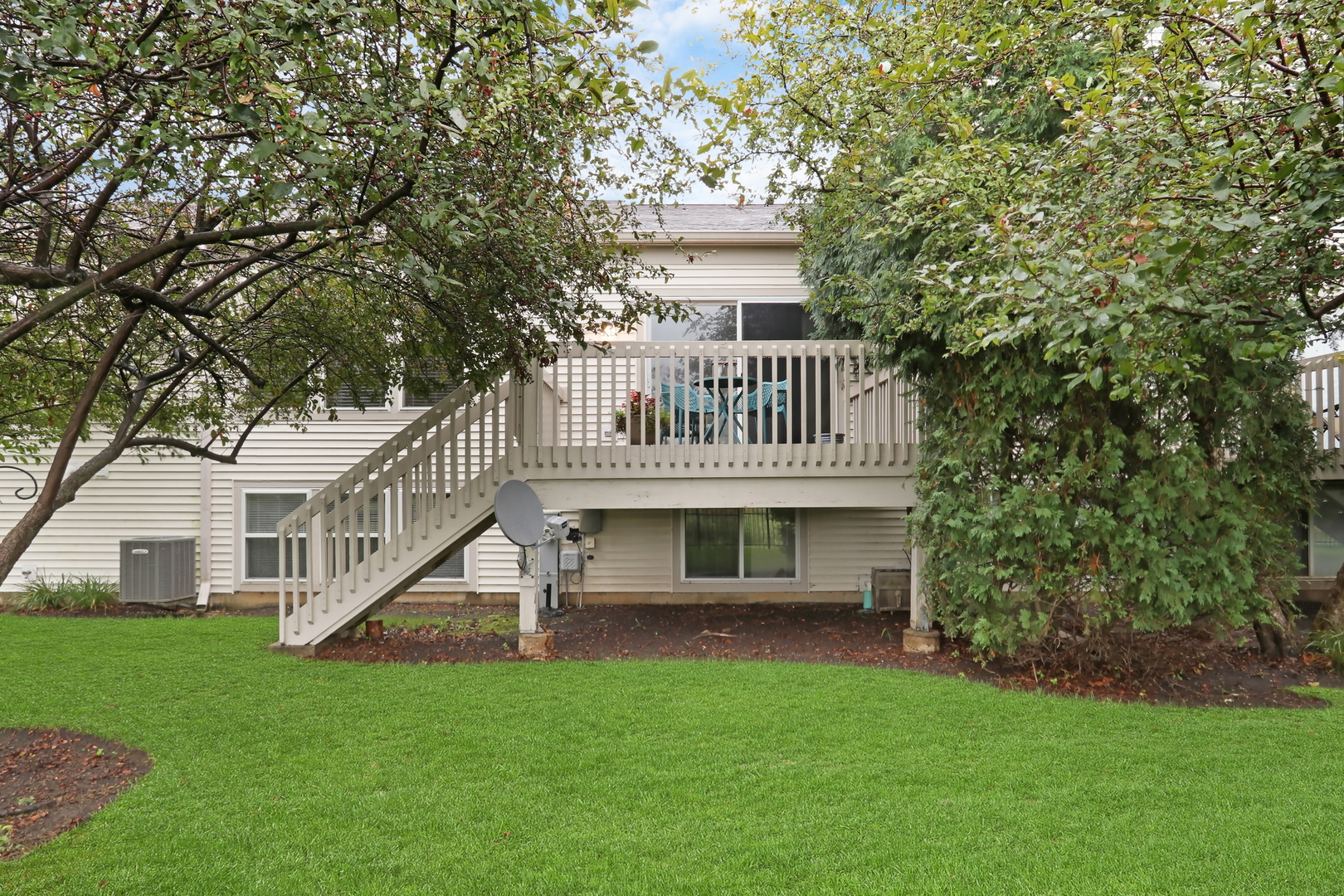 2835 Waterfront Avenue