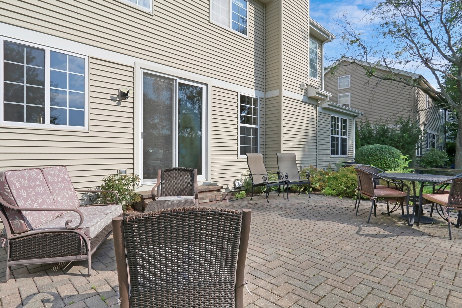 1140 Oakmeadow Court