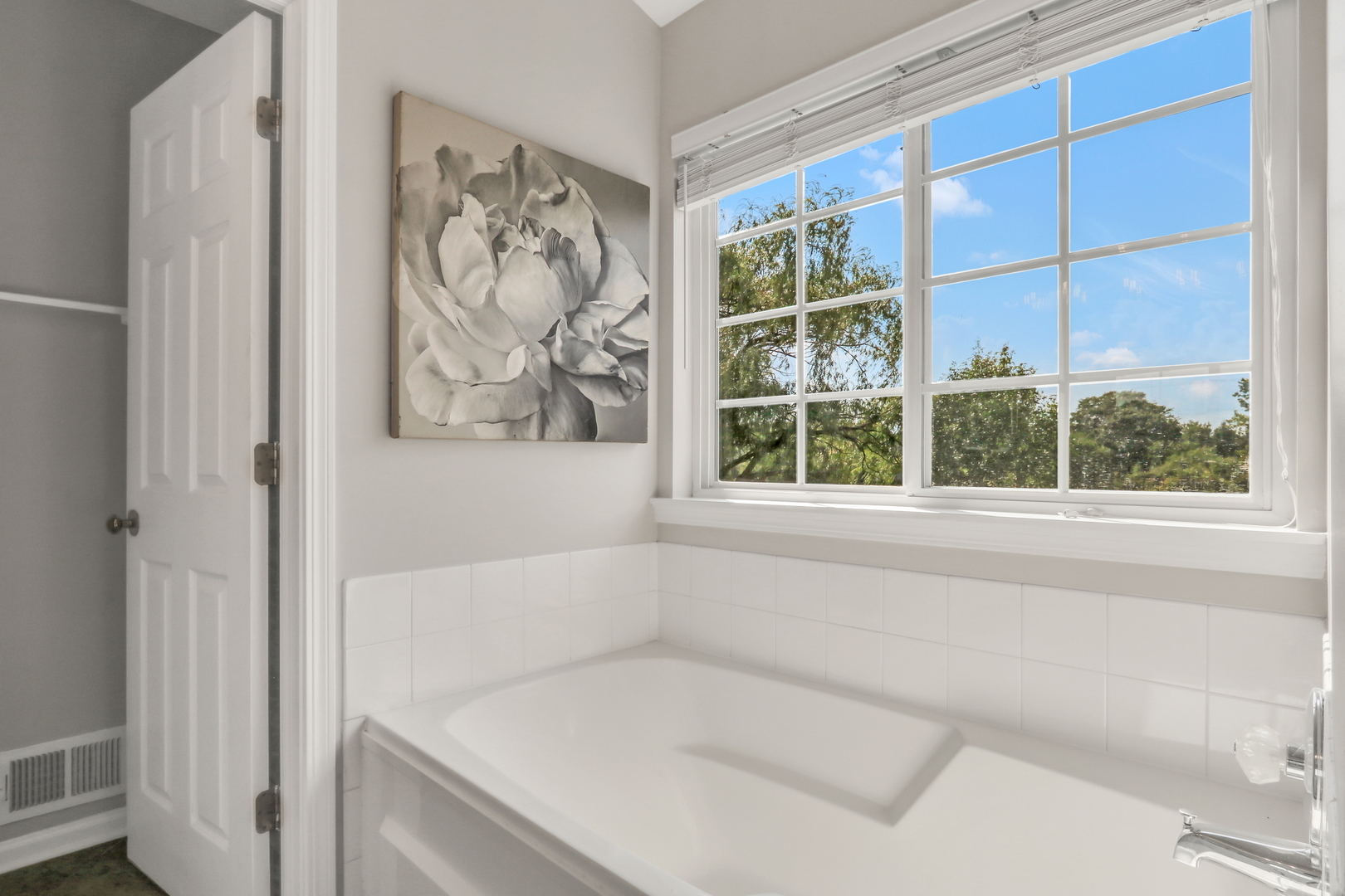 1140 Oakmeadow Court