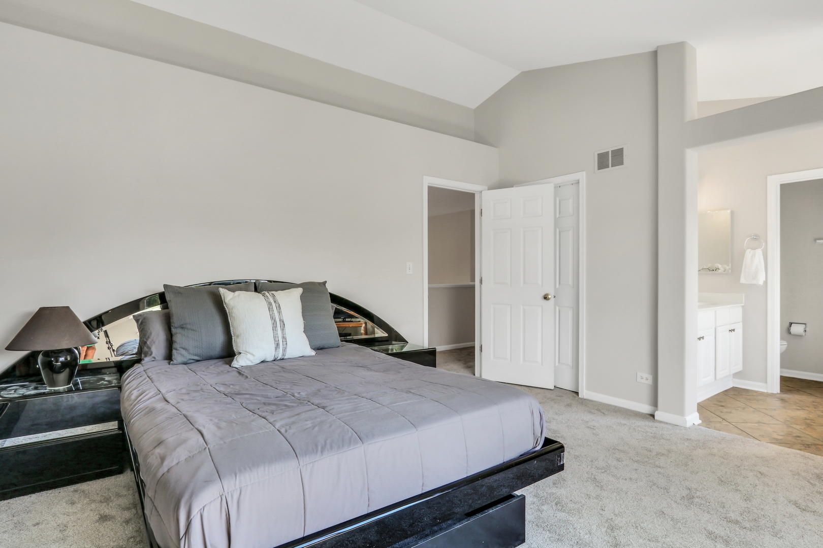 1140 Oakmeadow Court