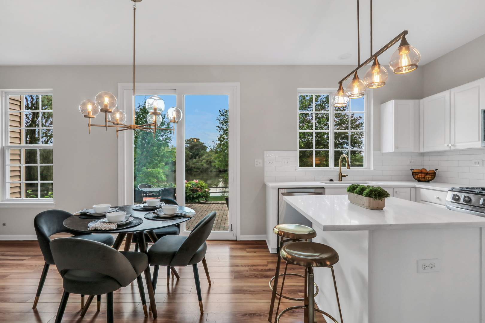 1140 Oakmeadow Court
