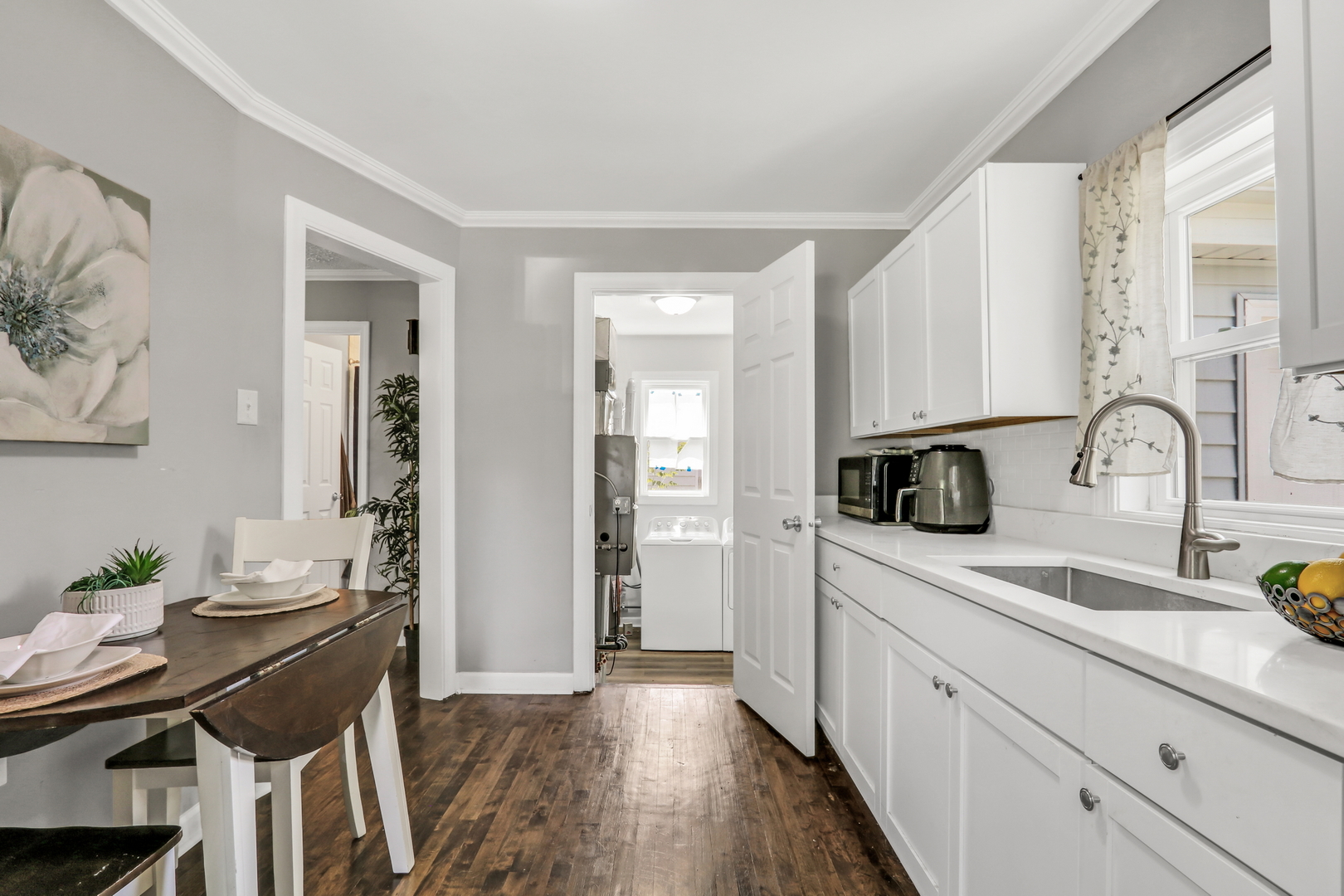 901 Flintwood Court