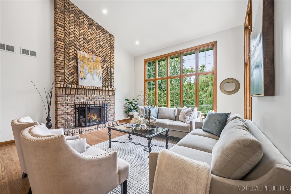 3663 Wolf Road