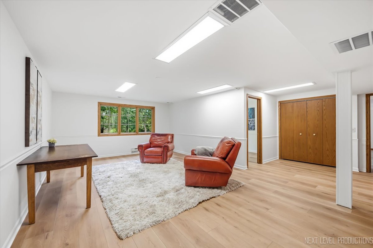 3663 Wolf Road