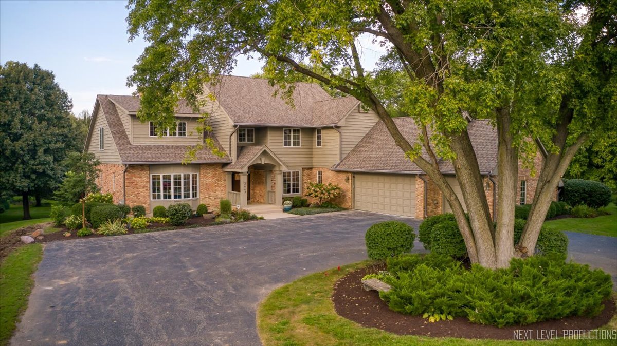3663 Wolf Road
