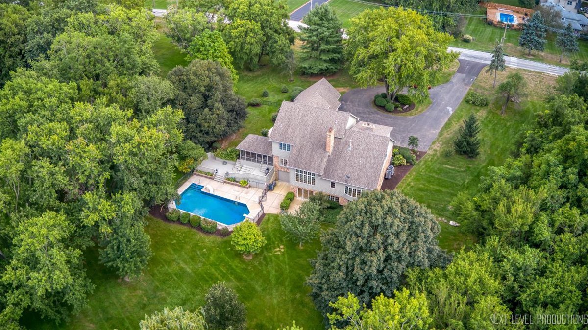 3663 Wolf Road