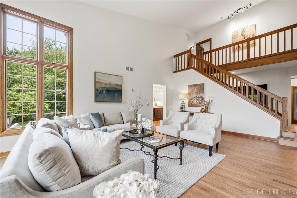 3663 Wolf Road