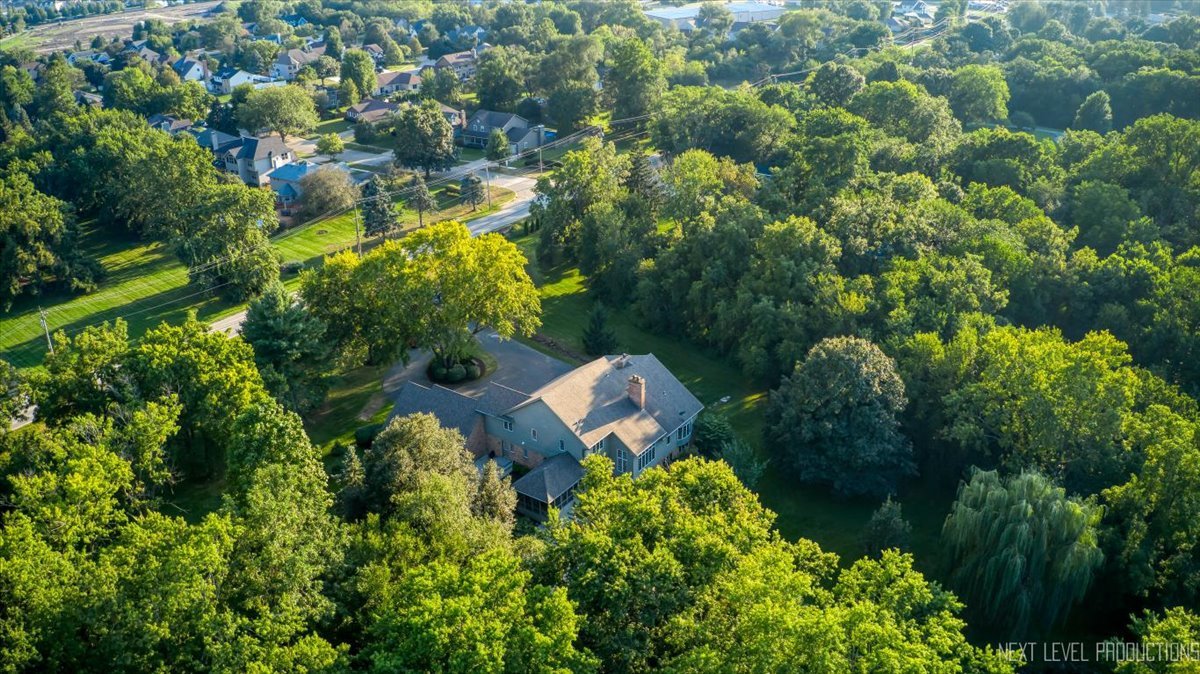 3663 Wolf Road