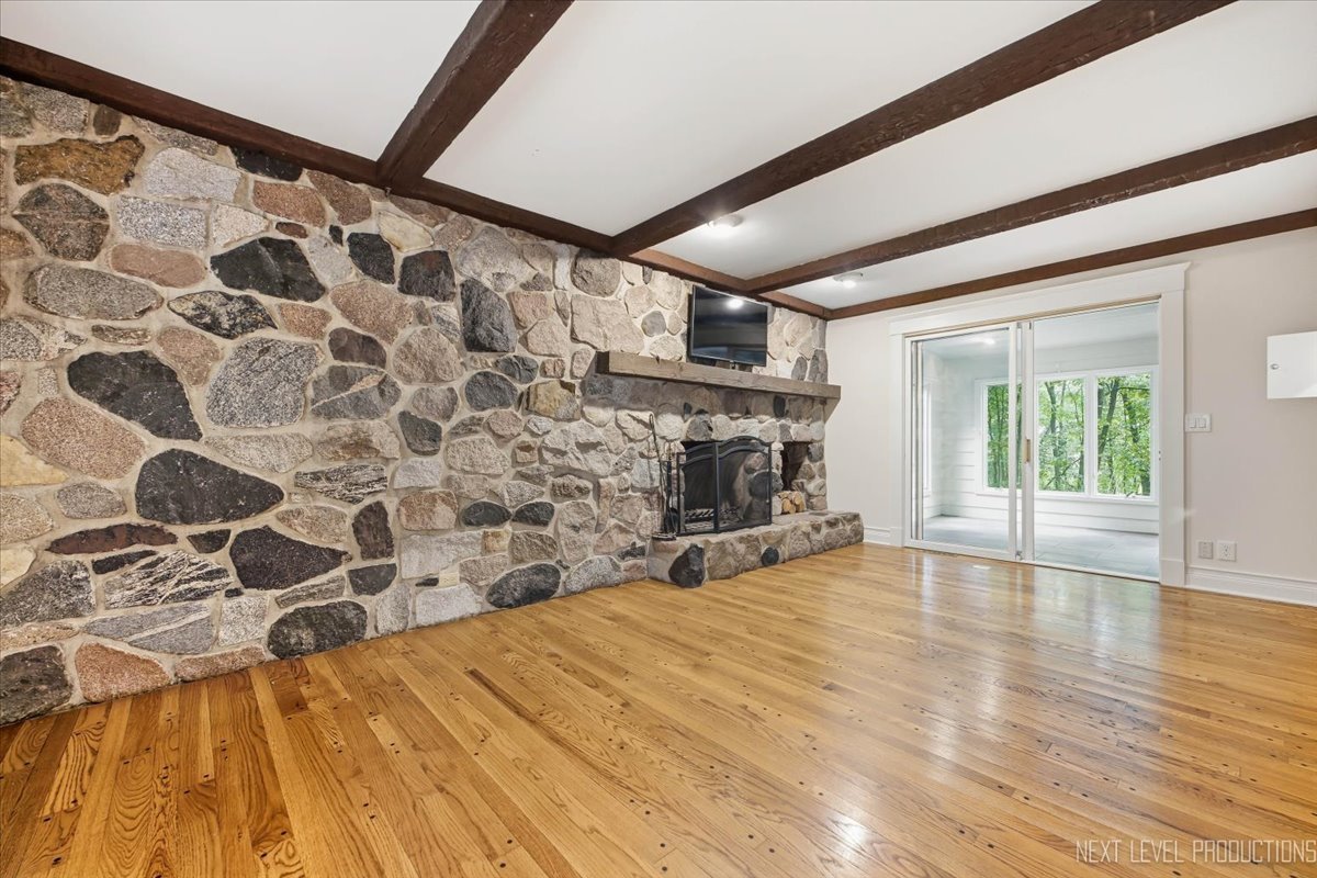 36W584 Wild Rose Road