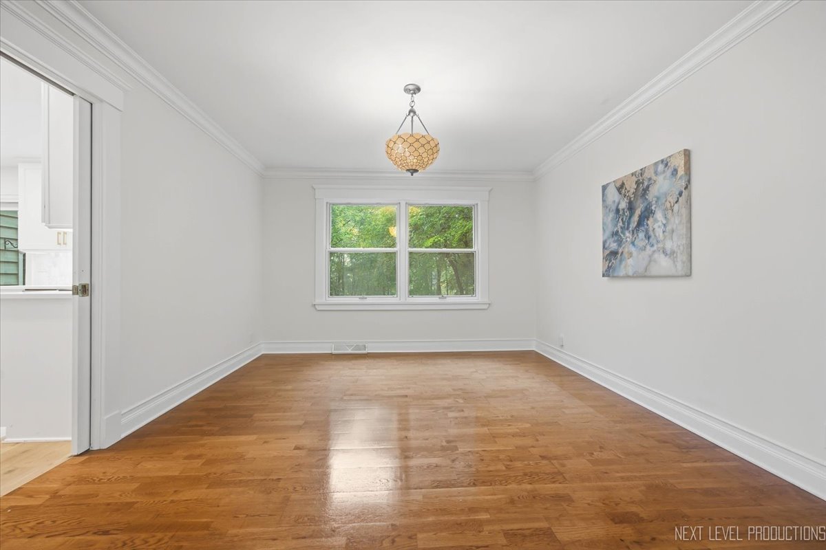 36W584 Wild Rose Road