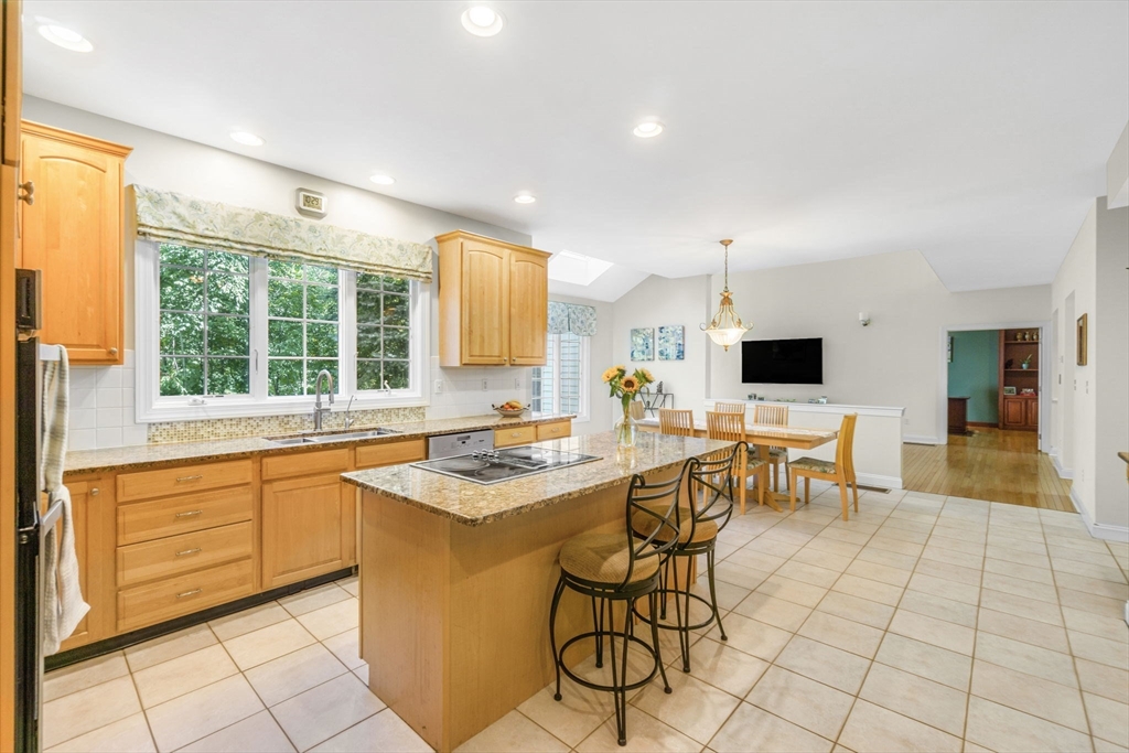 46 Greenwood Rd