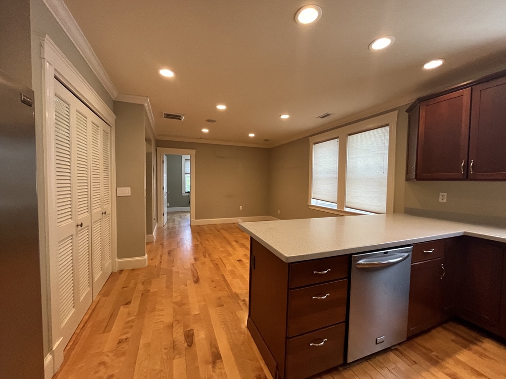 25-27 South St # 2