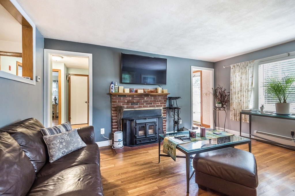 22 Hiawatha Road