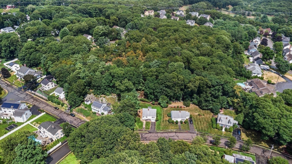 22 Hiawatha Road