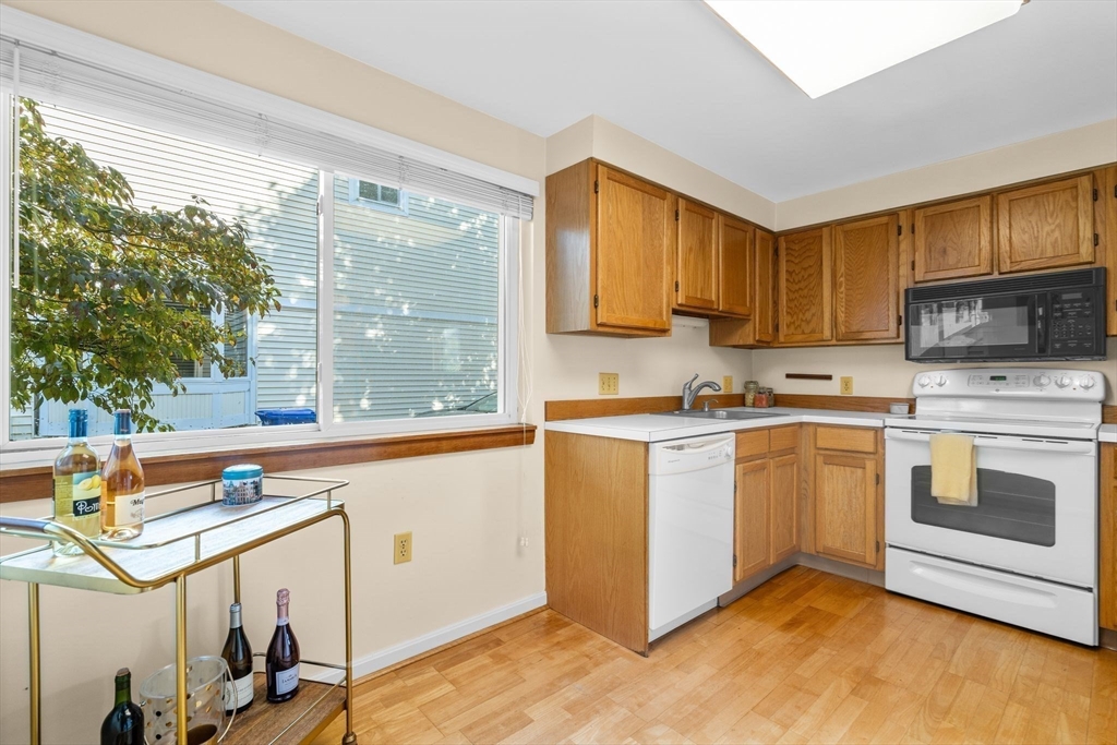 208 Perham St # 208