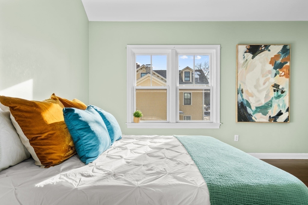 111-121 Green St # 302
