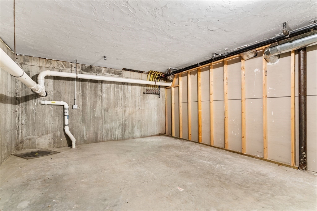 111-121 Green St # 302
