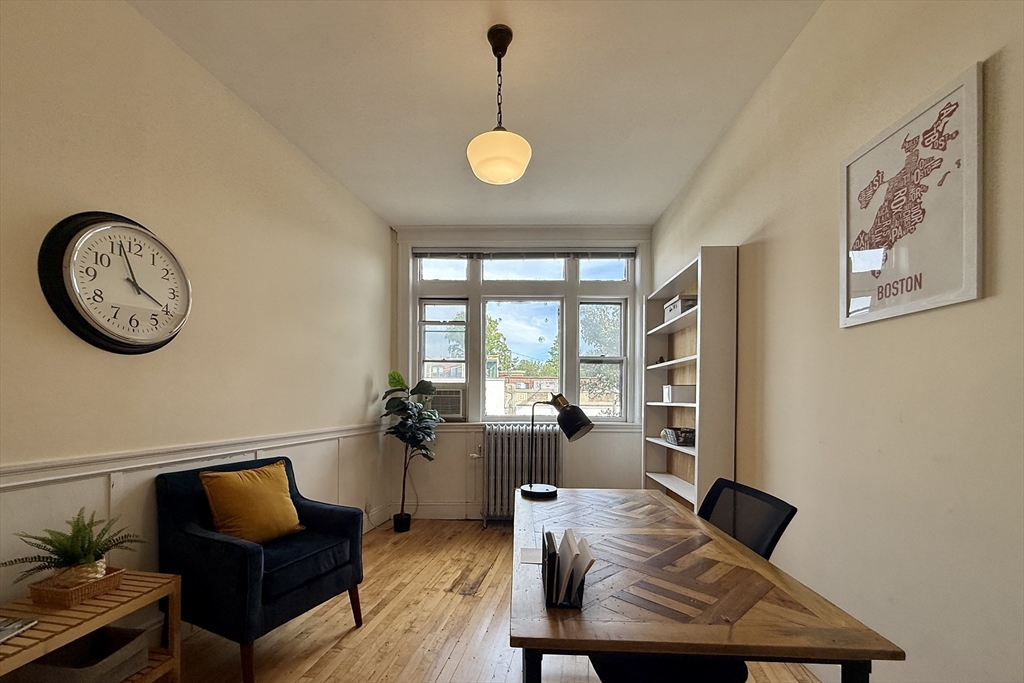 685 Centre St # 209