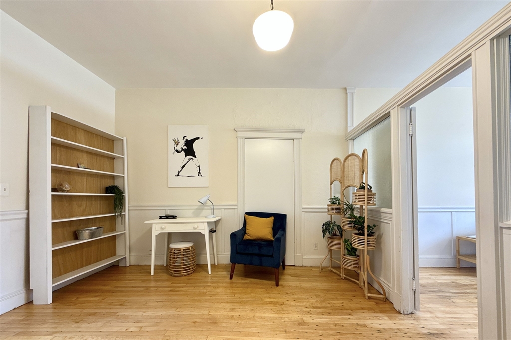 685 Centre St # 209