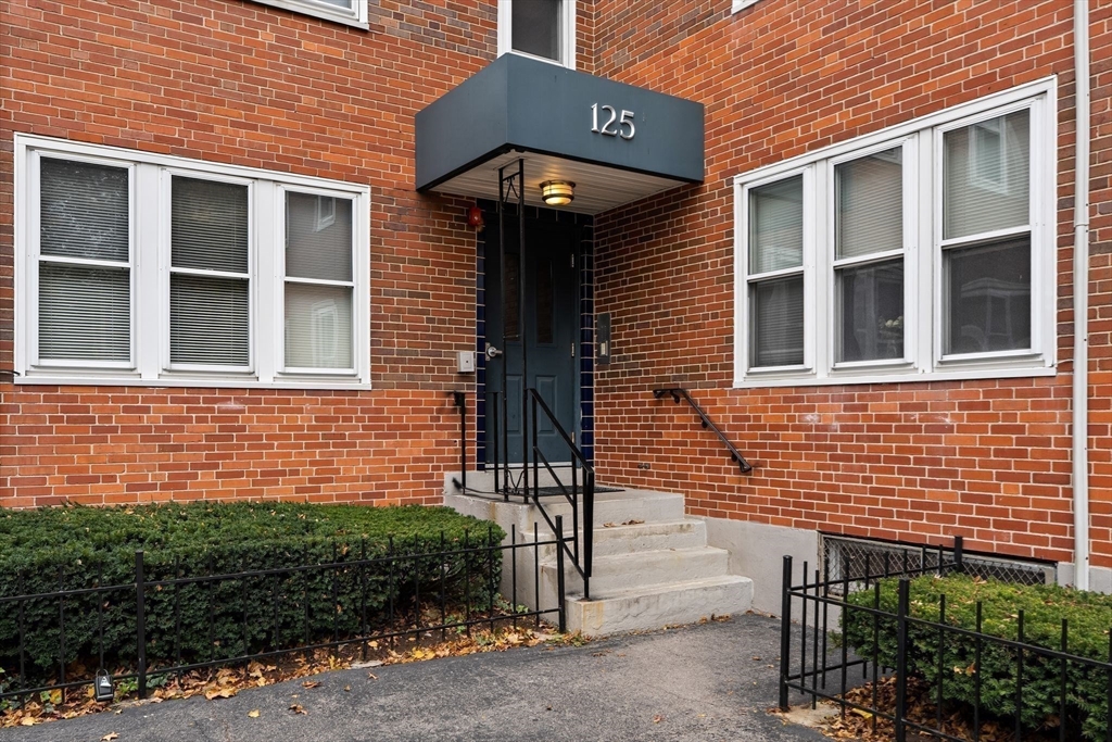 125 Farragut Rd # 35