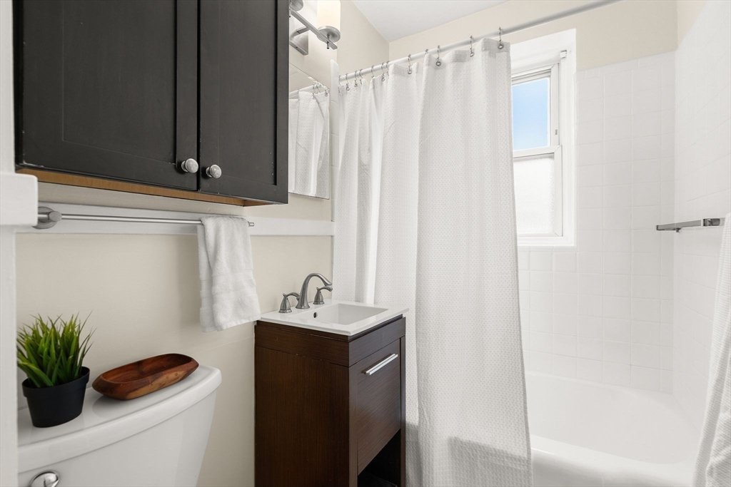 125 Farragut Rd # 35