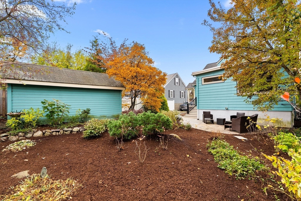 105 Chesbrough Rd