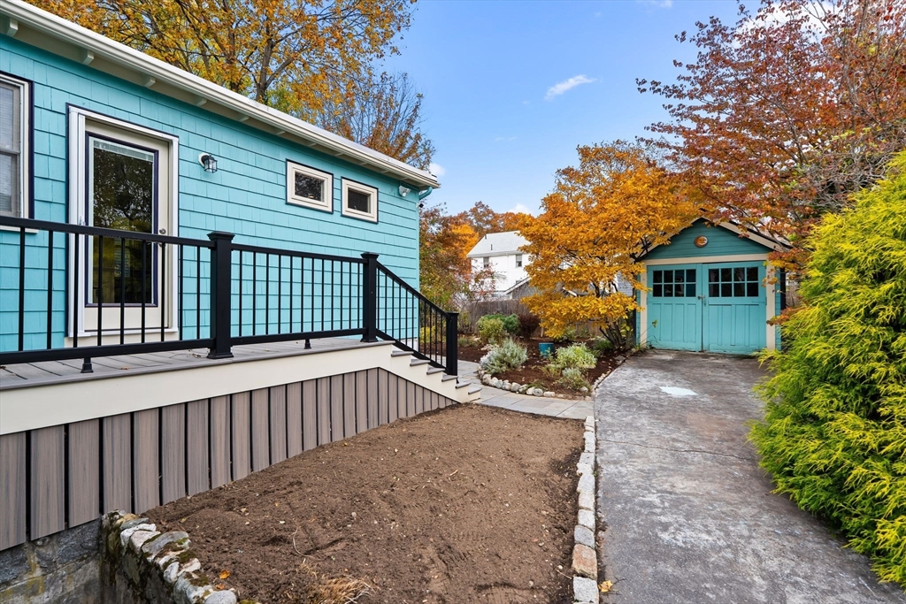 105 Chesbrough Rd