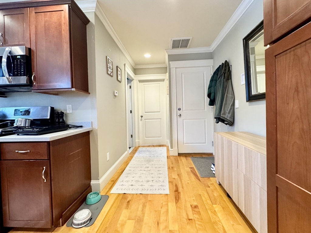 25-27 South Street # 2