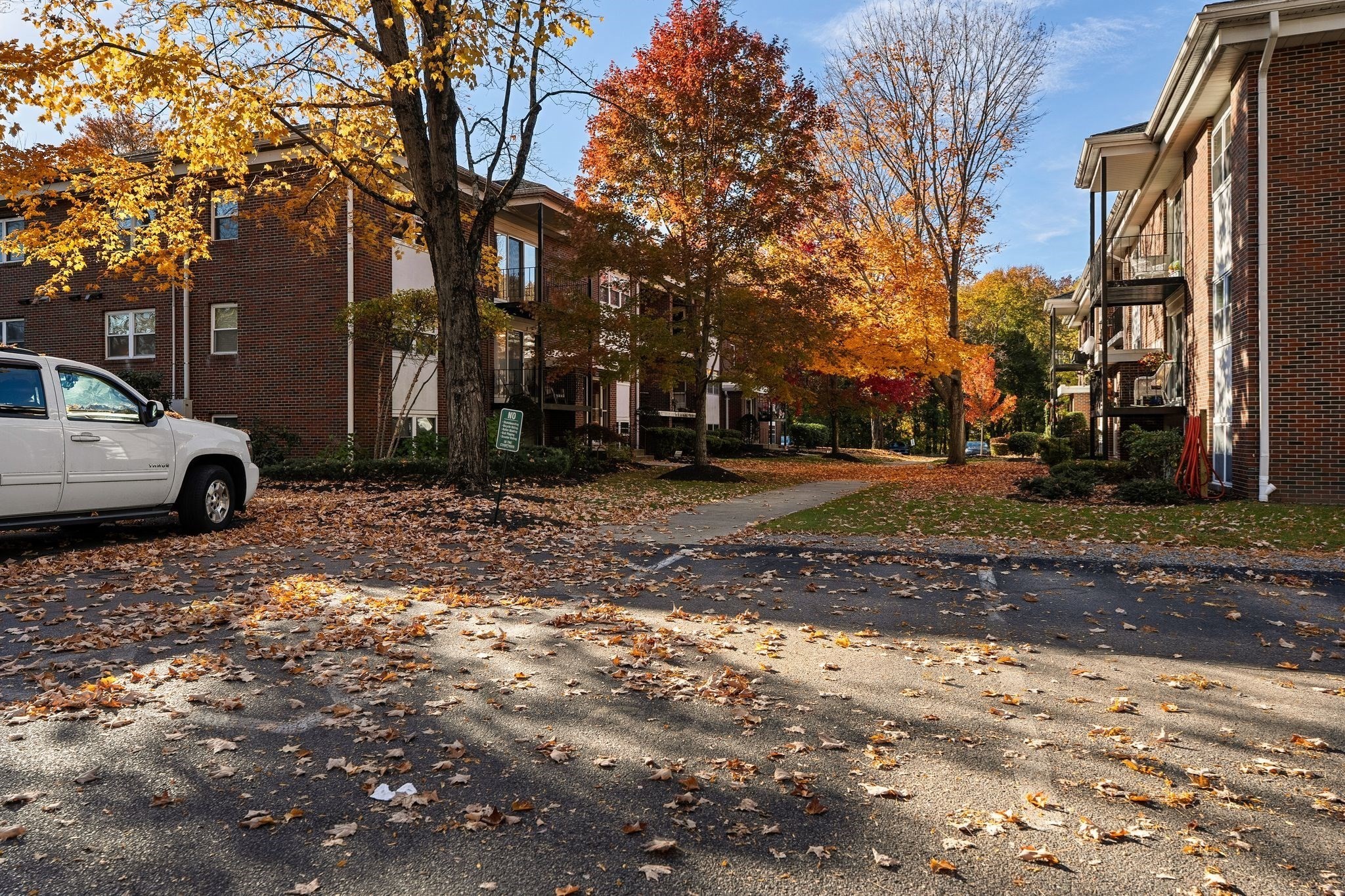 30 Pleasant Dr # 9
