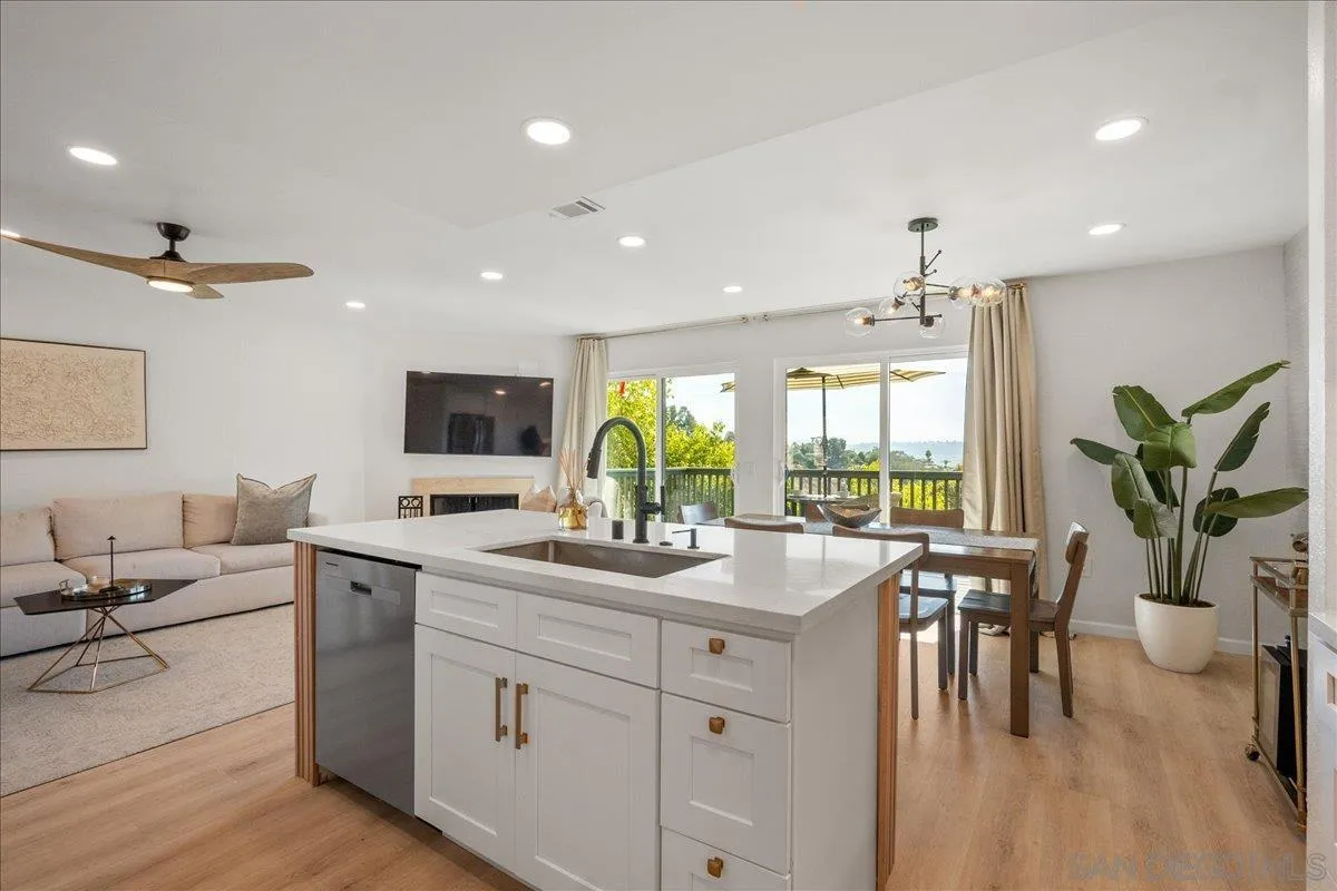 7039 Camino Pacheco