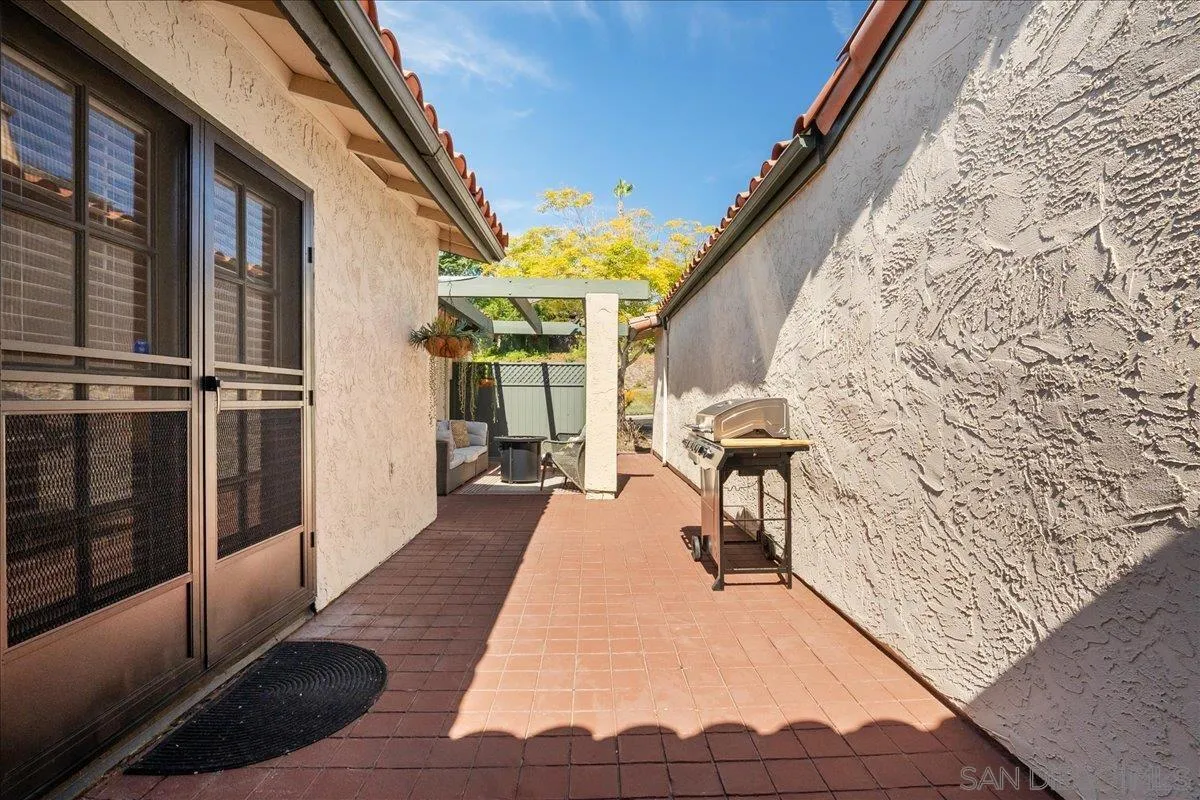 7039 Camino Pacheco