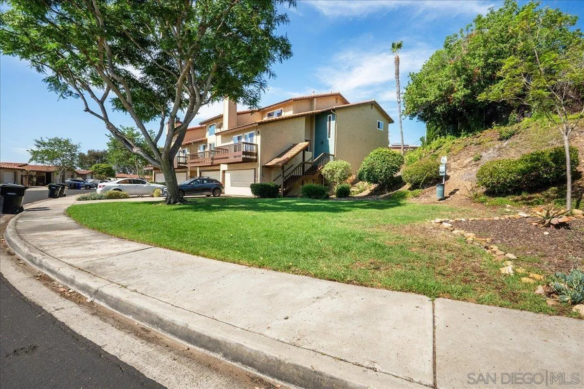 7039 Camino Pacheco