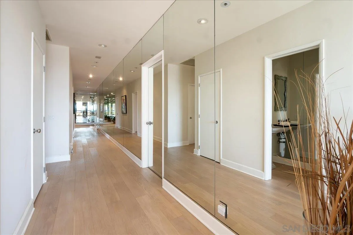 700 Front St Unit 605