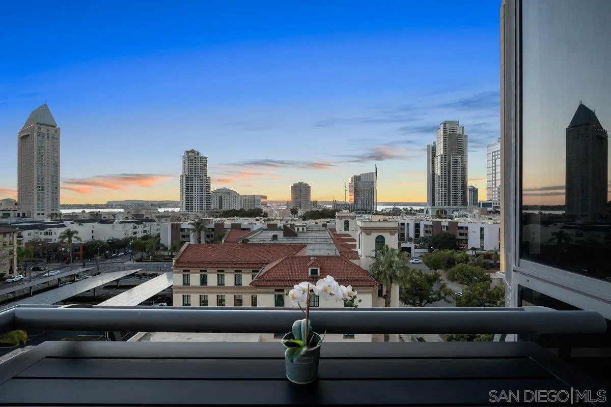 700 Front St Unit 605