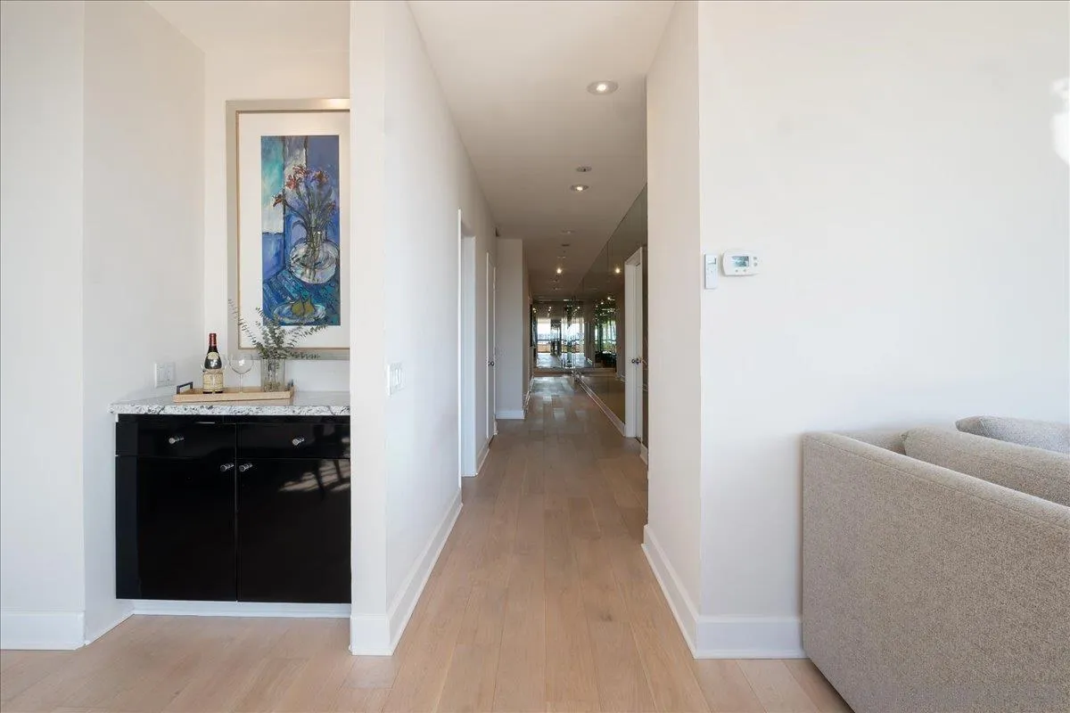 700 Front St Unit 605