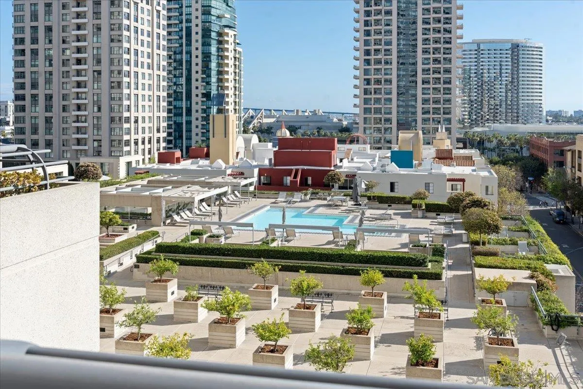 700 Front St Unit 605