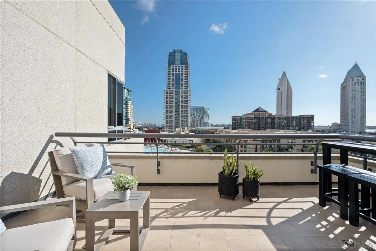 700 Front St Unit 605