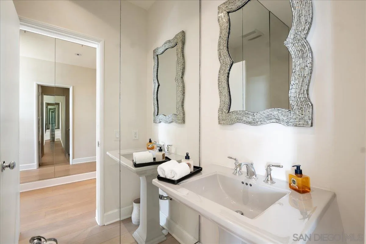 700 Front St Unit 605