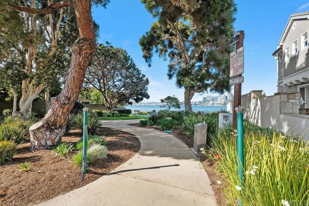 139 I Avenue