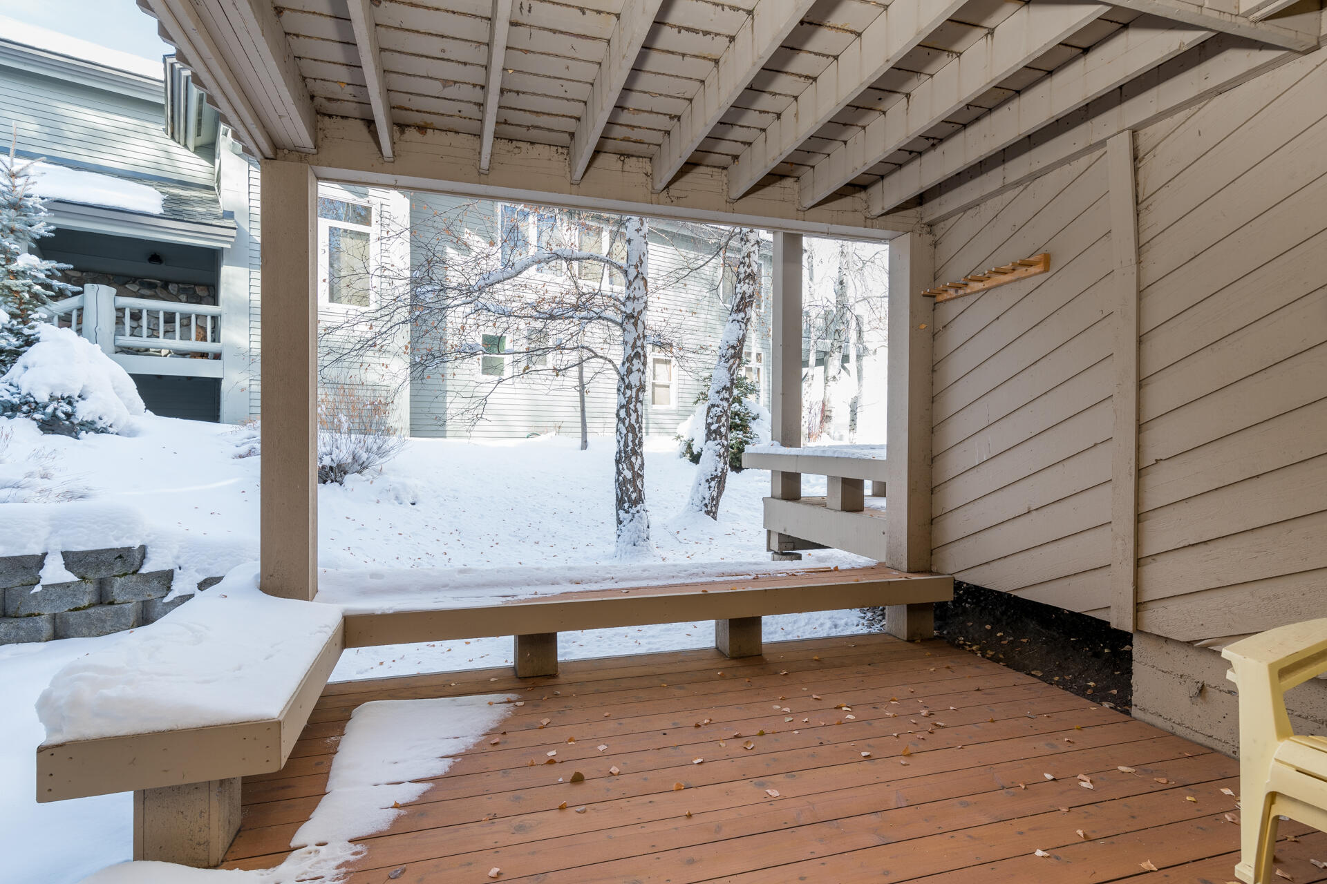 2698 Ridge Lane, 98