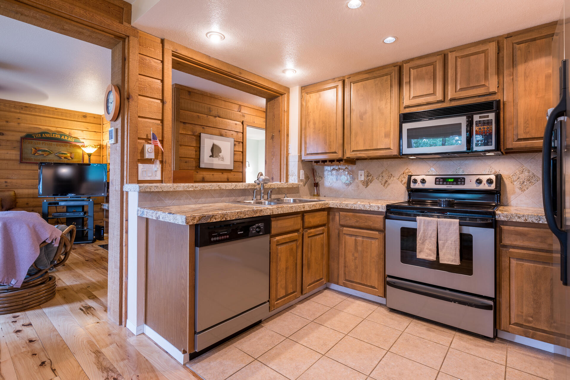 4015 BLUFF CONDO Dr