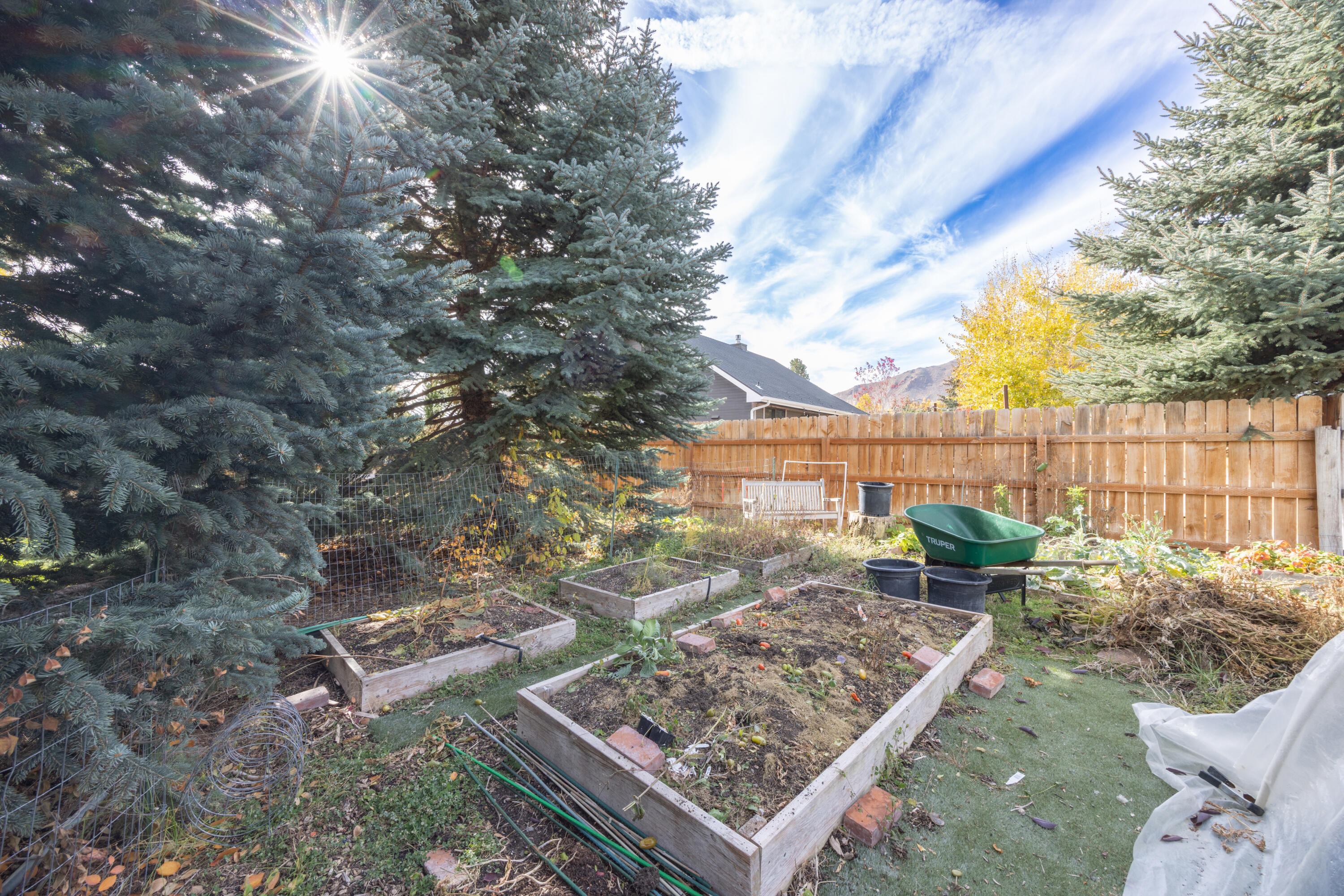 1421 Woodside Blvd. Blvd