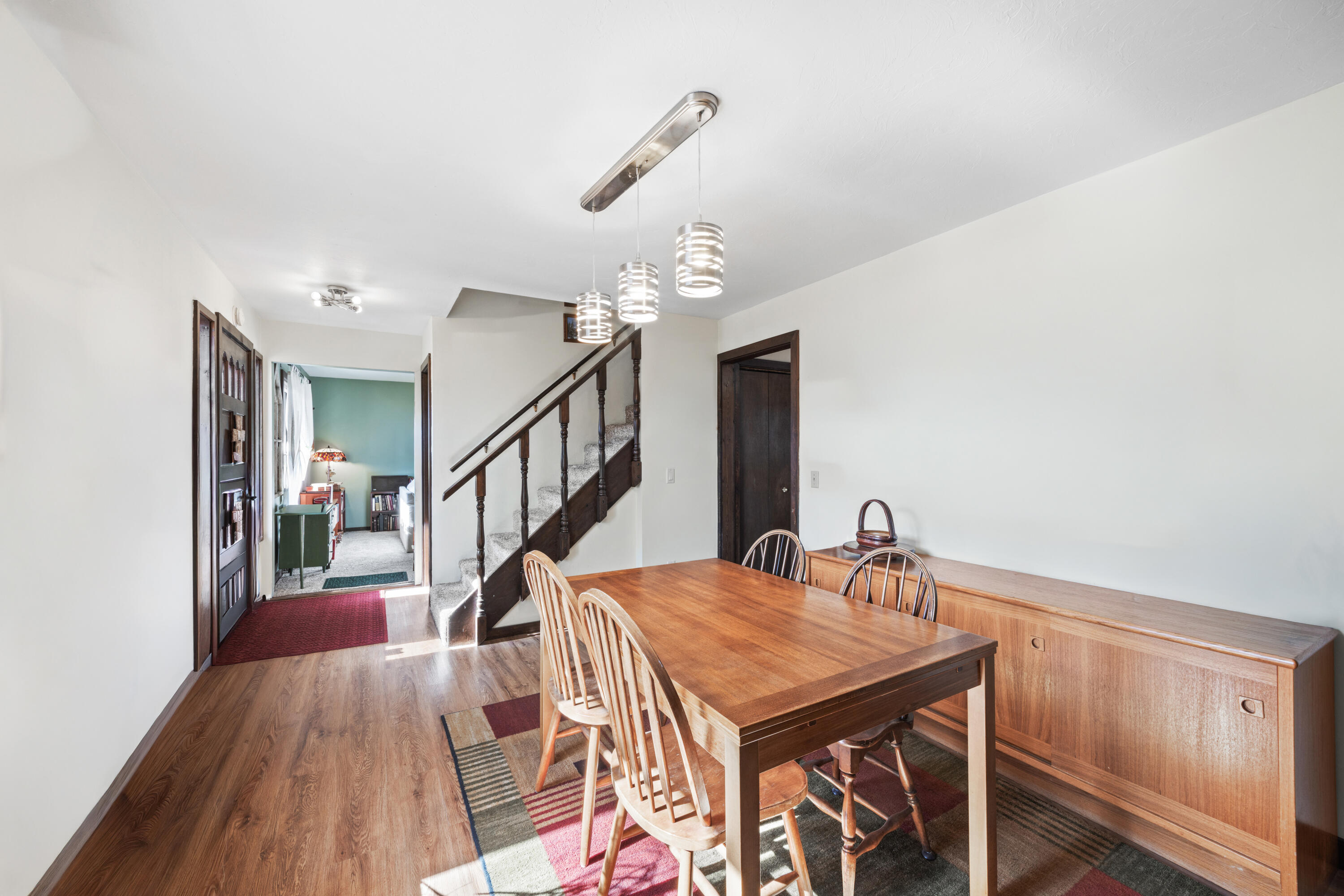 1421 Woodside Blvd. Blvd