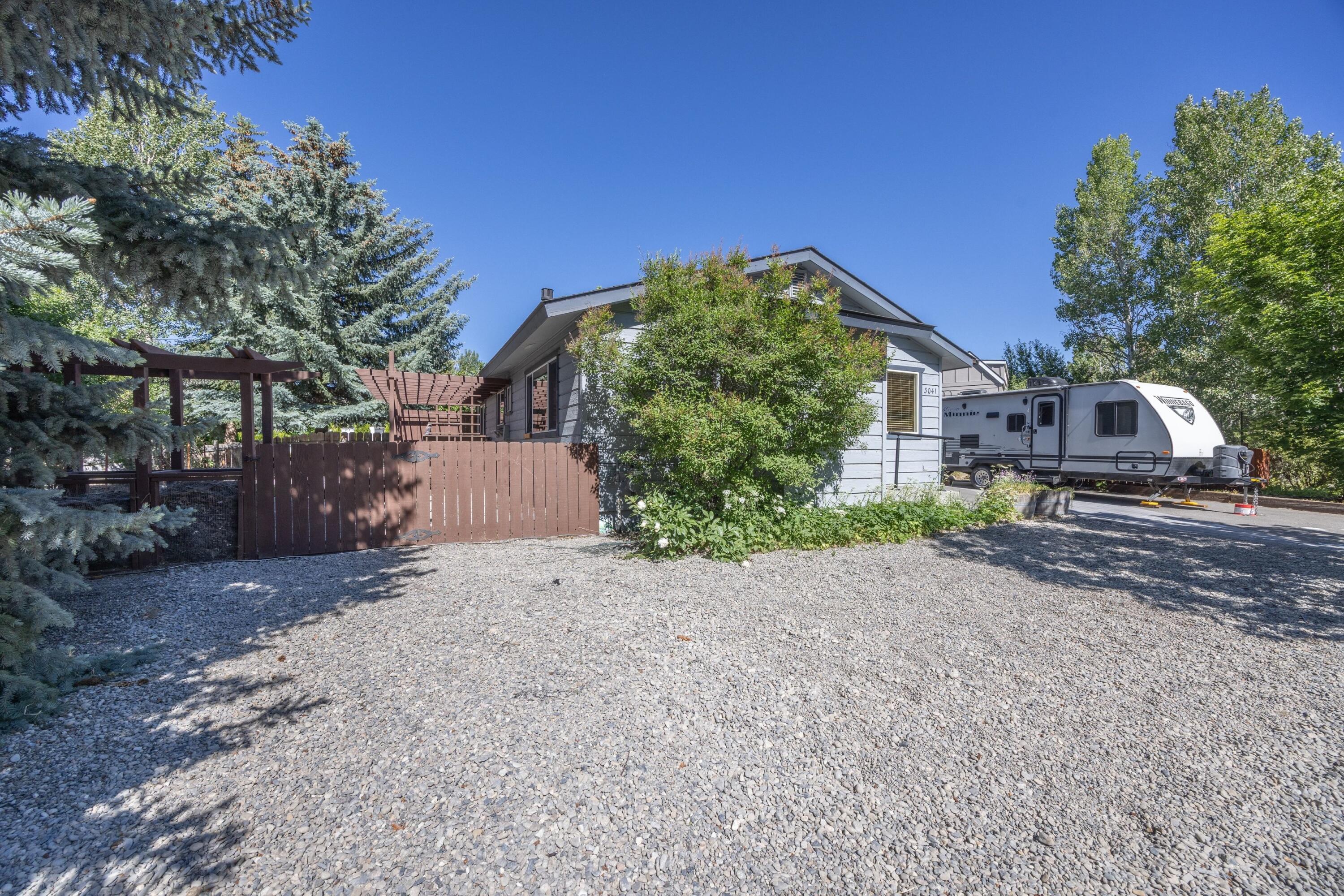 3041 BEAVER BROOK Dr