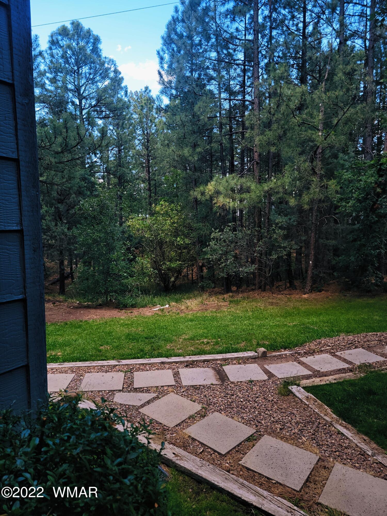 2700 S White Mountain Road, APT 807