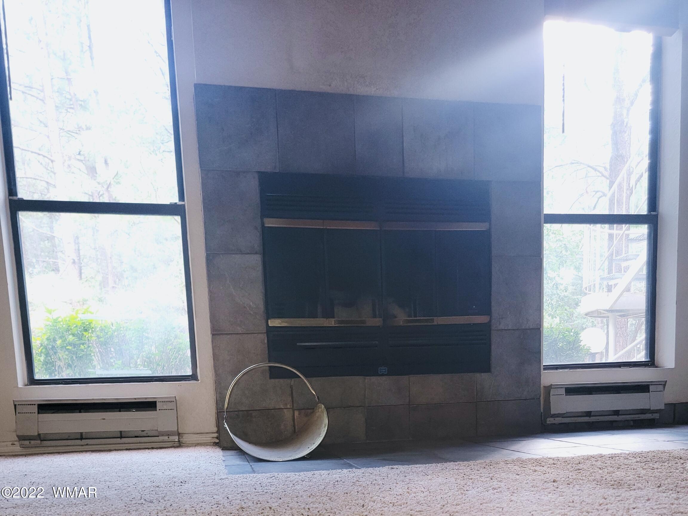 2700 S White Mountain Road, APT 807